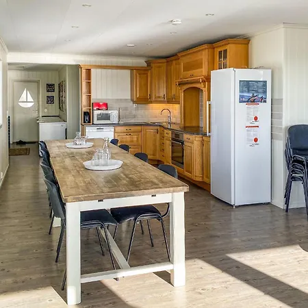 Holiday home 5 Bedroom Beautiful In *