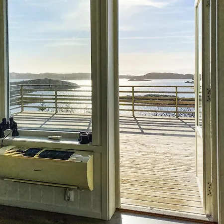 Belle Maison De 5 à Hébergement de vacances Kverven