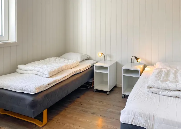 5 Bedroom Beautiful In Kverven